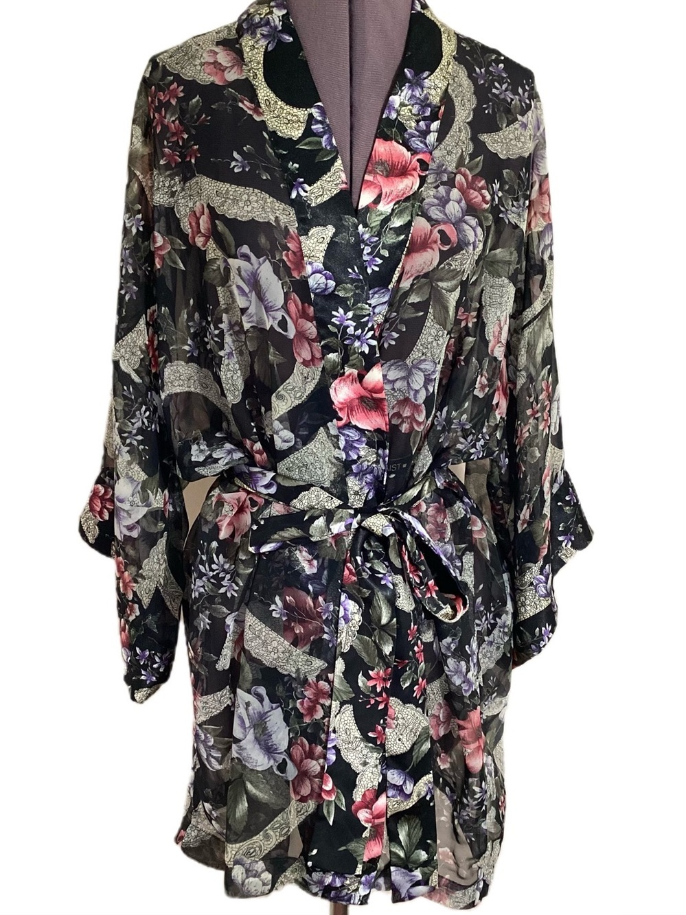 Victoria’s Secret Gold Label Vtg Kimono Robe OS